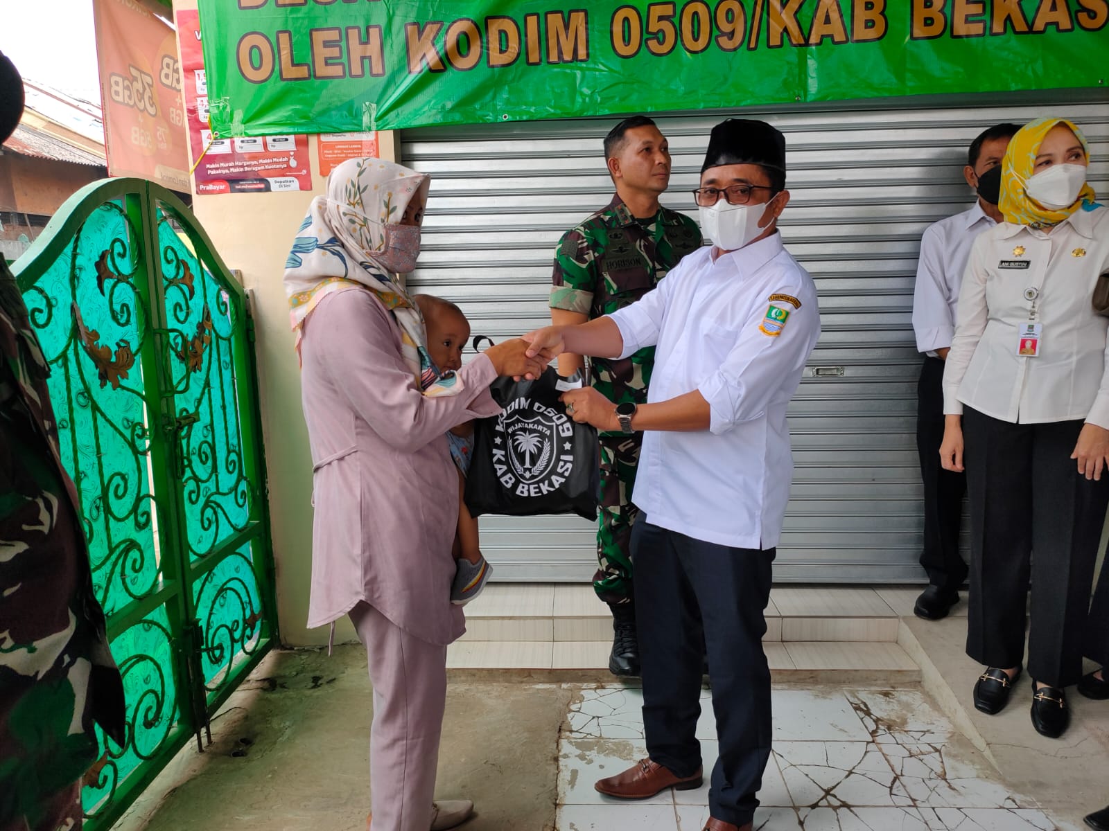 Program Grebeg Stunting di Desa Wangunharja tentang percepatan penurunan stanting sebagai Program Sehat Sejahtera Berseri (SERASI) PT Cikarang Listrindo Tbk